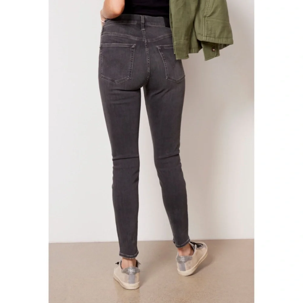 Edwin Pixie 9” Mid Rise Skinny Jeans Size 28